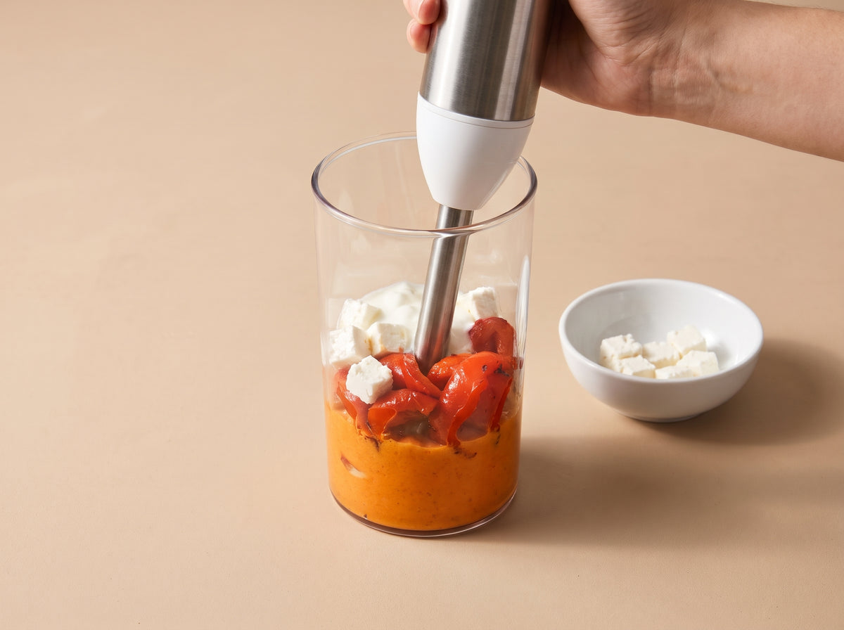 Paprika-Feta-Dip – Mit Feta und Skyr pürieren